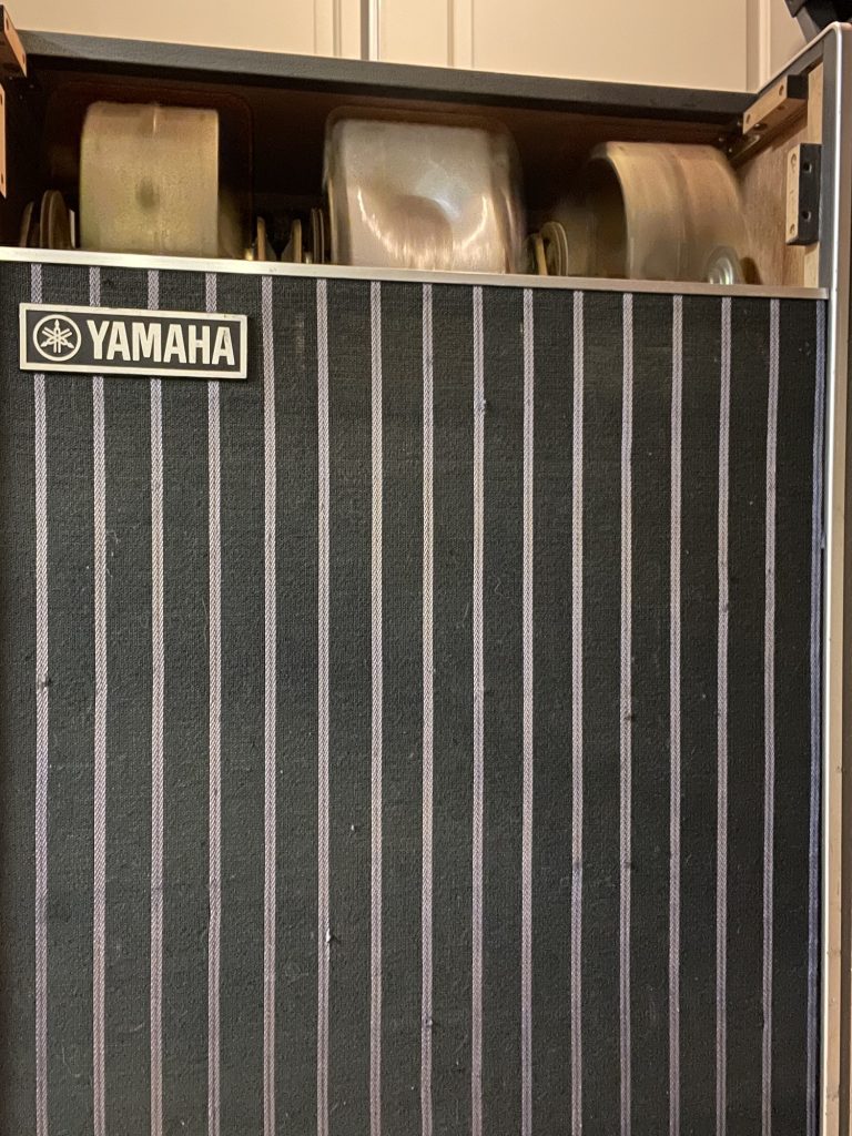 Yamaha RA200 powered speakers with rotating drivers, without the top grille.